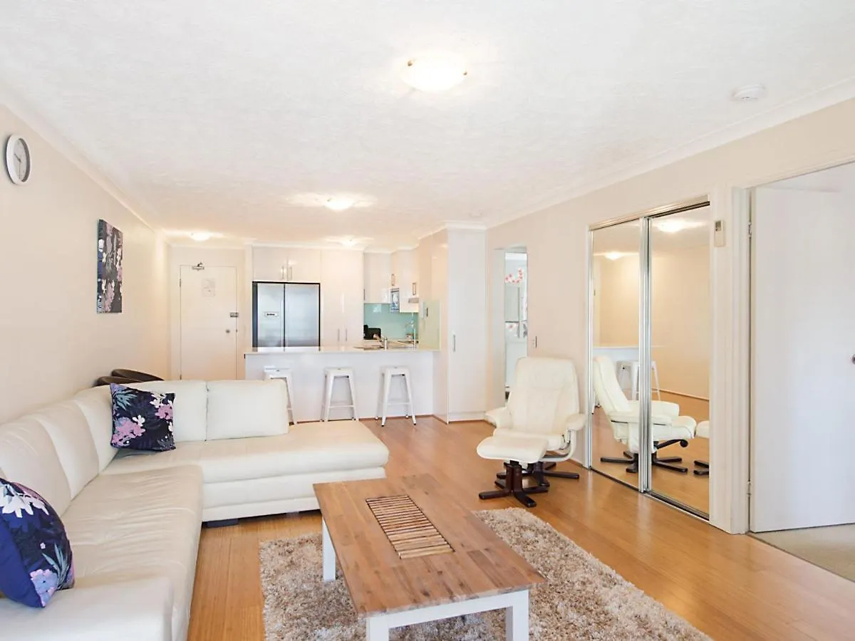 Peurto Vallerta Unit 1 Gold Coast Australia